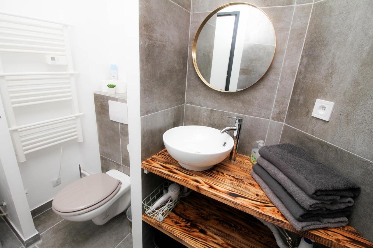 Charmant T2 En Coeur De Ville - 2 Lits + Lit Bebe - Wifi - Imprimante Carcassonne Exterior foto